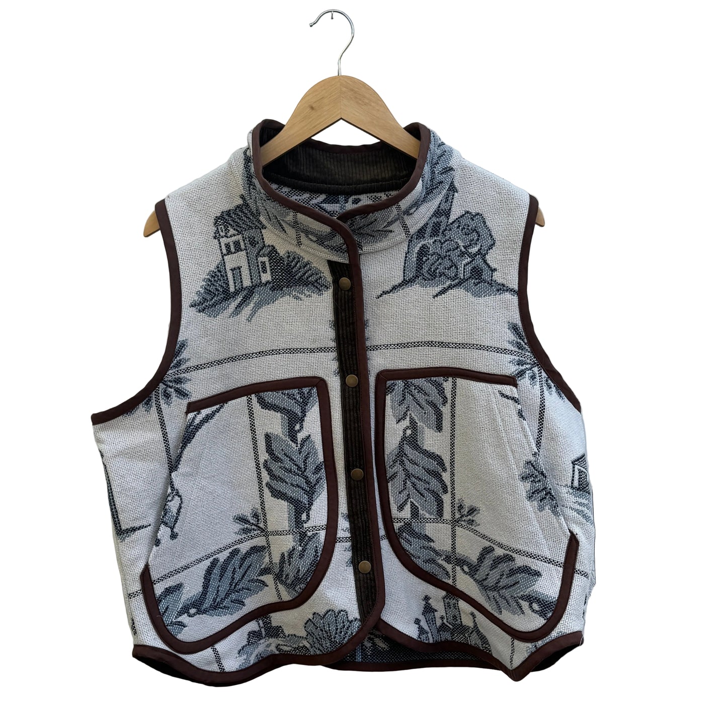 Coastal Cottage Woven Vest - Size Large