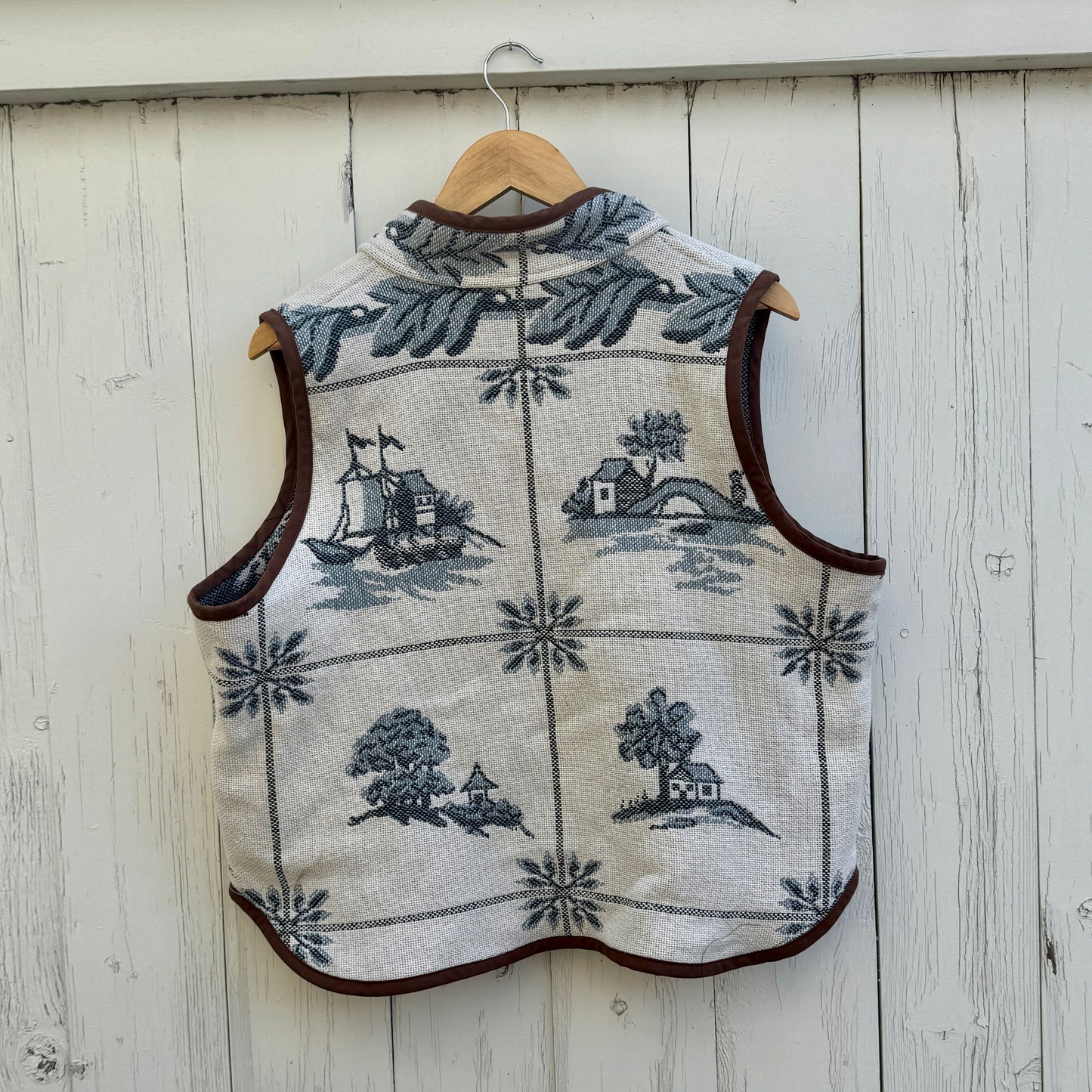 Coastal Cottage Woven Vest - Size Large
